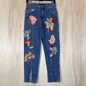 Zara Women Jeans 4‎ Blue Trafaluc
Denimwear Distressed Embroider Mid
Rise